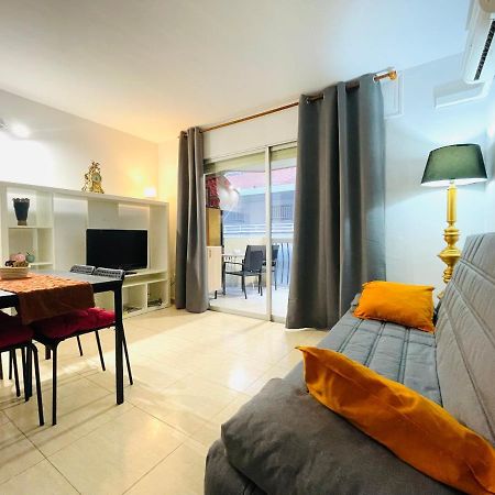 Renovado Apartamento En Zona Residencial A Pasos Del Mar Салоу Экстерьер фото